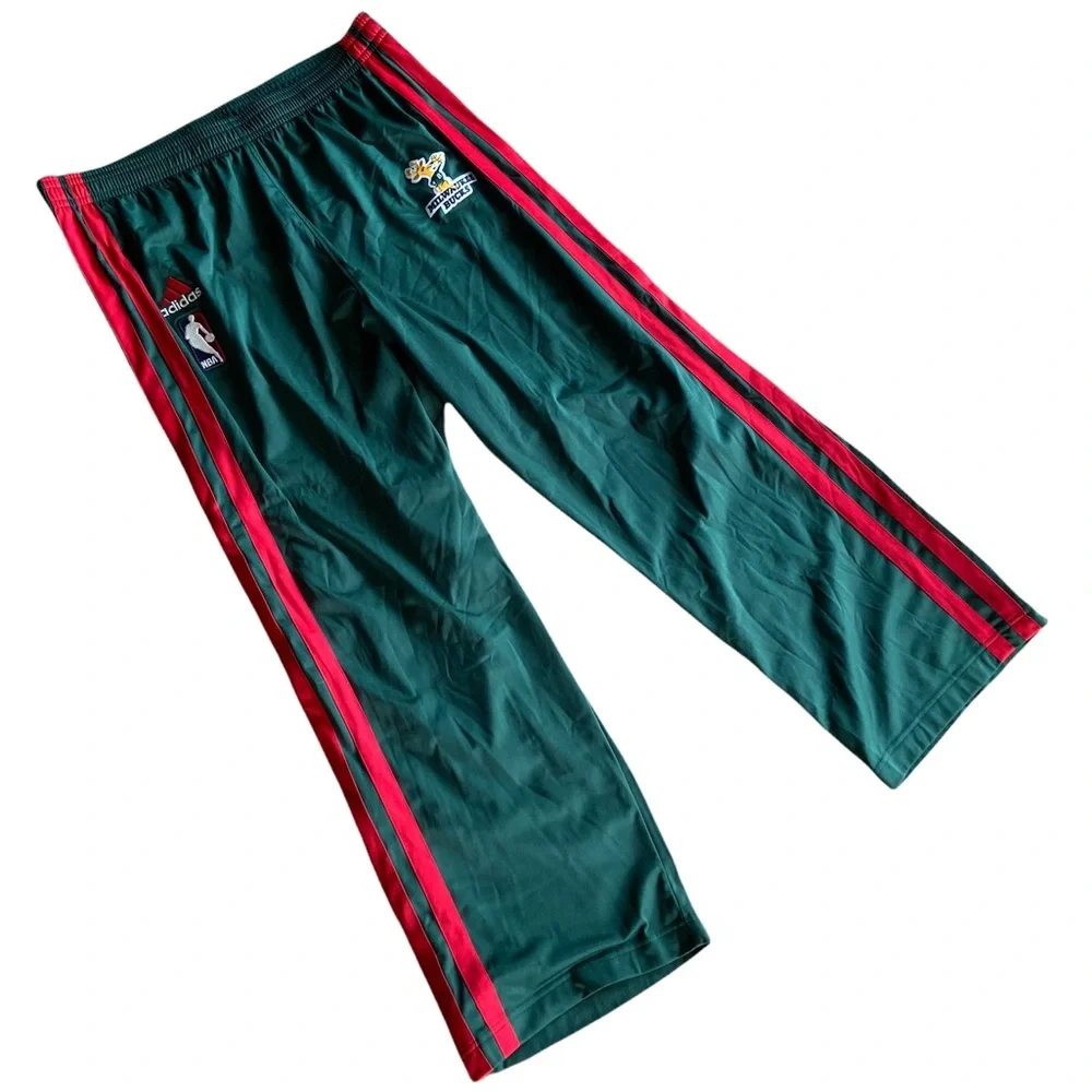 Milwaukee Bucks Adidas - Picture 2 of 3